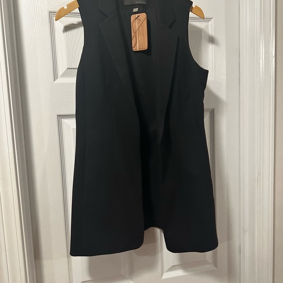 New tailored vest from The eight senses - Picture 3 of 4